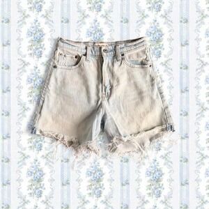 Abercrombie & Fitch Women's Size 25 The Dad Short High Rise faded shorts